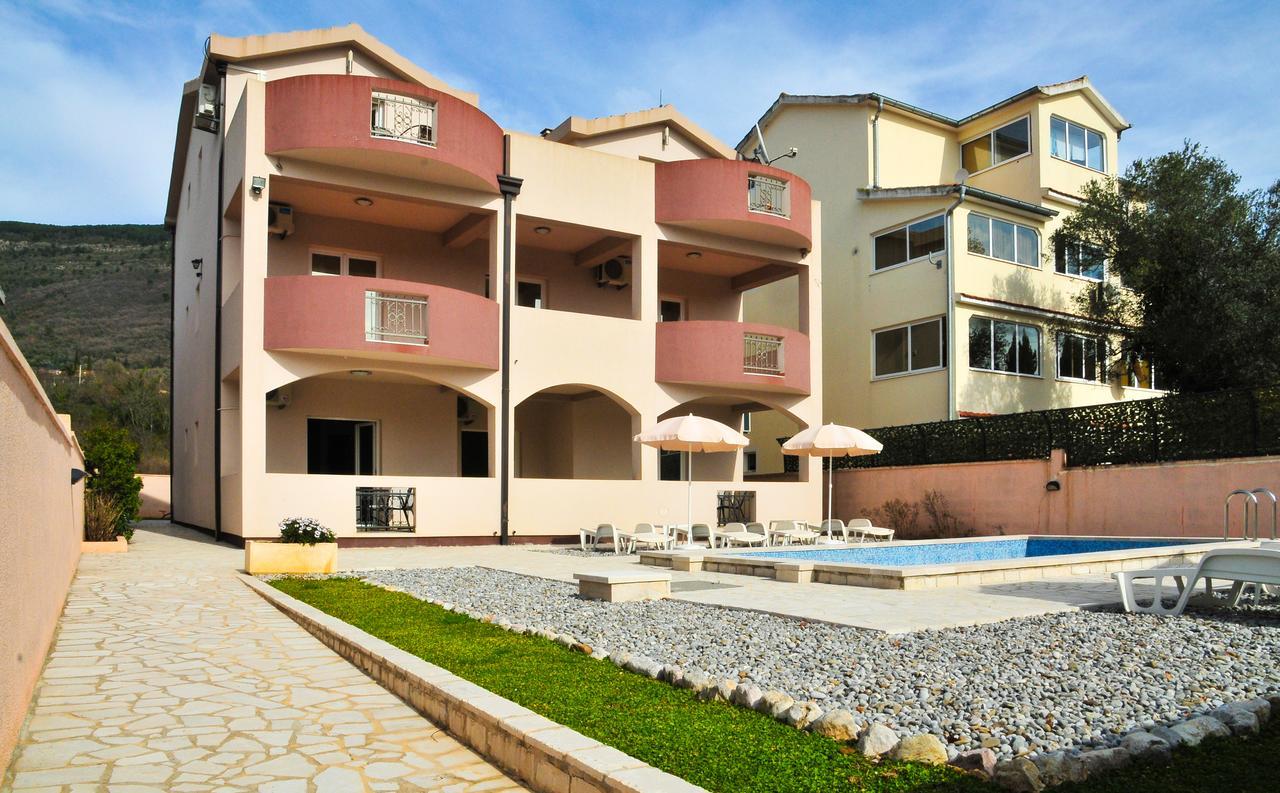 Apartmani Bulajic Tivat Exteriér fotografie