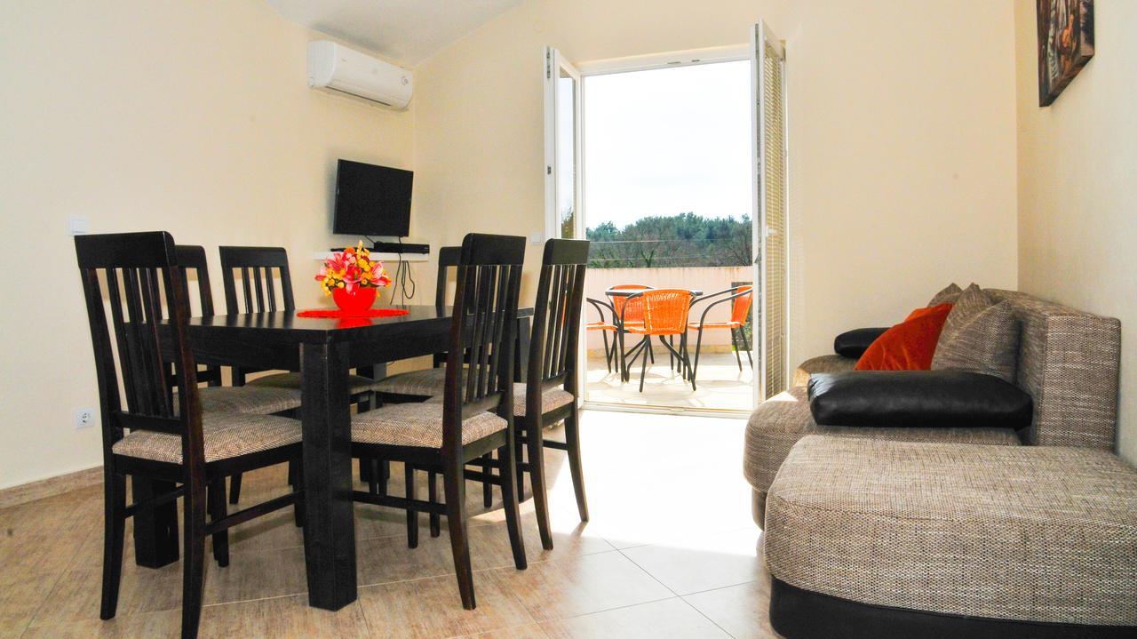 Apartmani Bulajic Tivat Exteriér fotografie