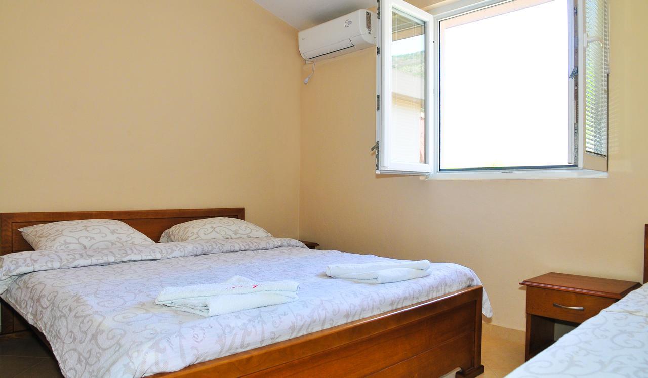 Apartmani Bulajic Tivat Exteriér fotografie