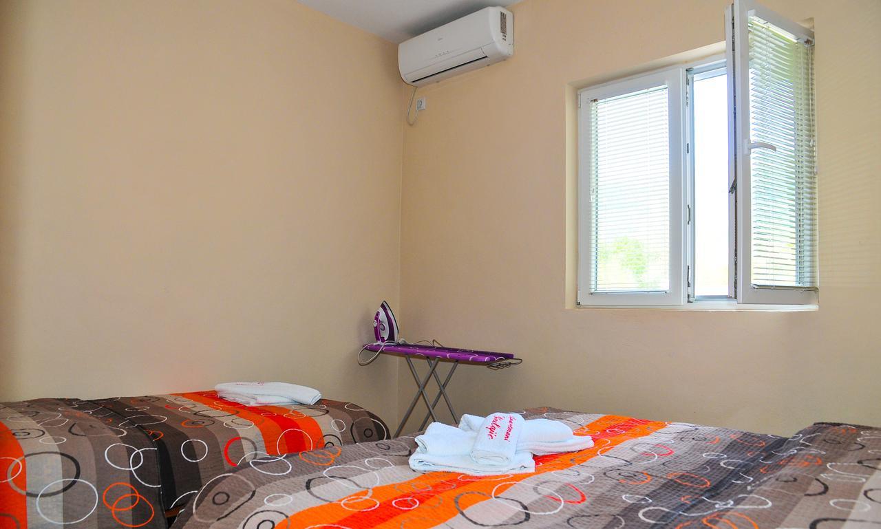 Apartmani Bulajic Tivat Exteriér fotografie